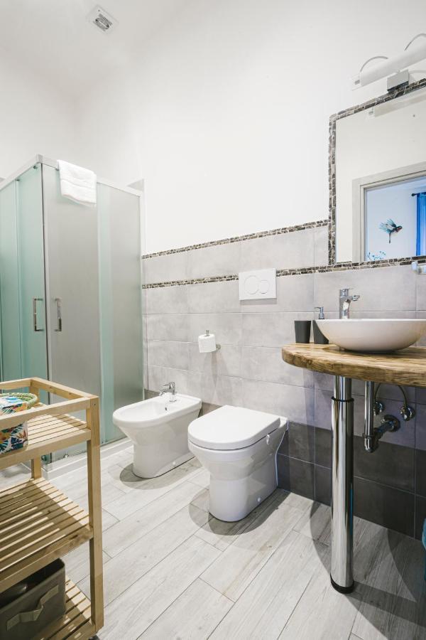Rossetti Rooms Триест Экстерьер фото