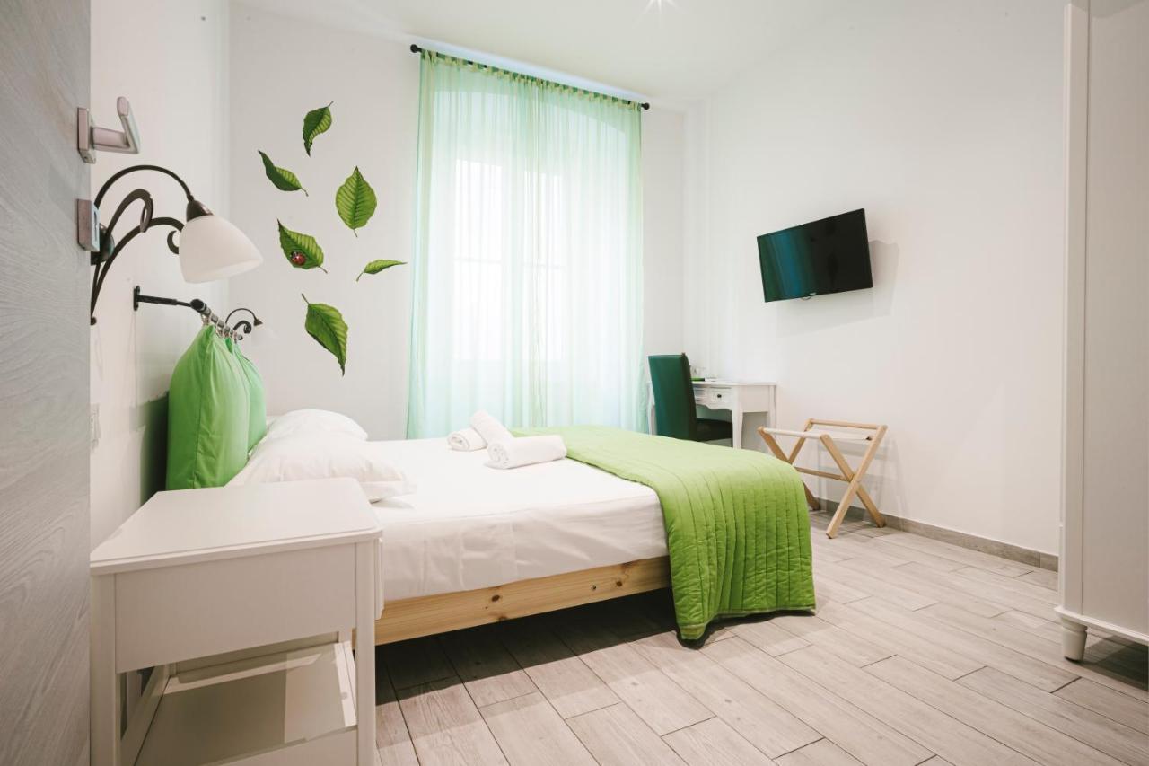 Rossetti Rooms Триест Экстерьер фото